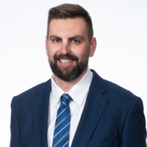 https://www.qscan.com.au/wp-content/uploads/2021/04/Dr-Matt-Budak-Wesbite-e1698976103465.png